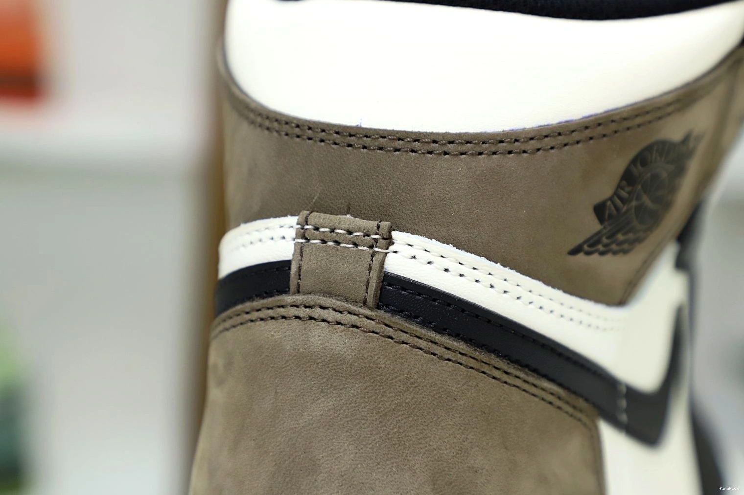 JORDAN RETRO MOCHA' HIGH 1 AIR 'DARK OG 0723